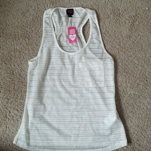 2b Bebe top NWT  size small